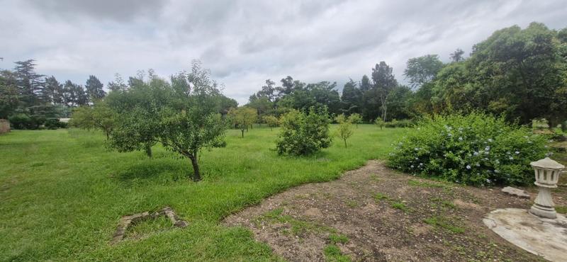 6 Bedroom Property for Sale in Mnandi Gauteng