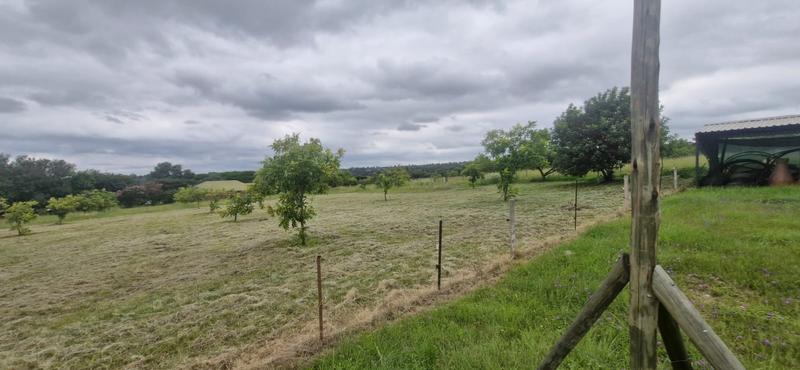 6 Bedroom Property for Sale in Mnandi Gauteng