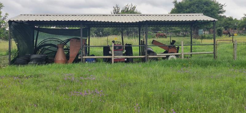 6 Bedroom Property for Sale in Mnandi Gauteng