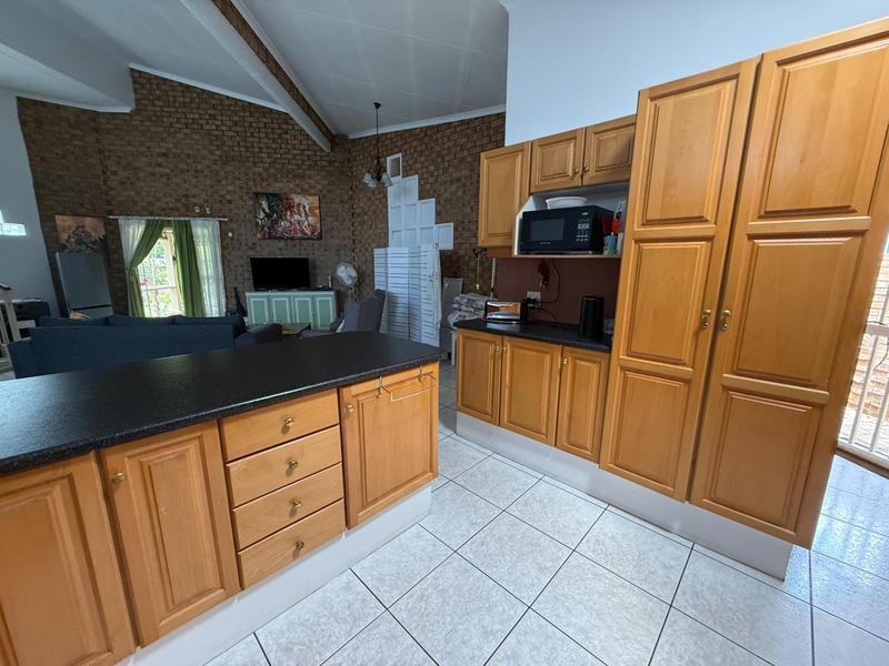 5 Bedroom Property for Sale in The Reeds Gauteng