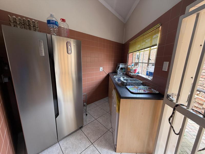 5 Bedroom Property for Sale in The Reeds Gauteng