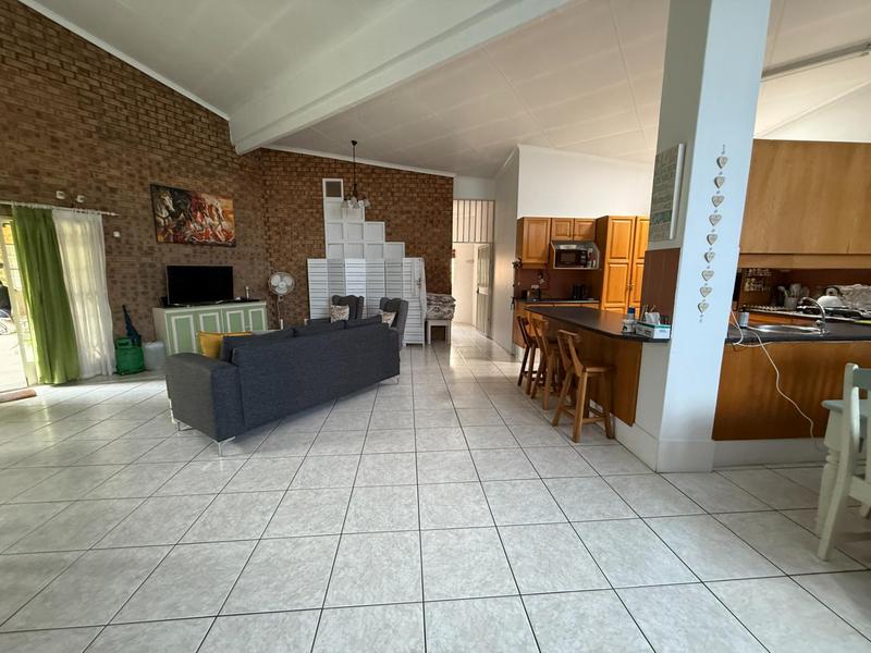 5 Bedroom Property for Sale in The Reeds Gauteng