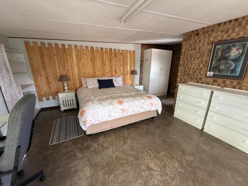 5 Bedroom Property for Sale in The Reeds Gauteng