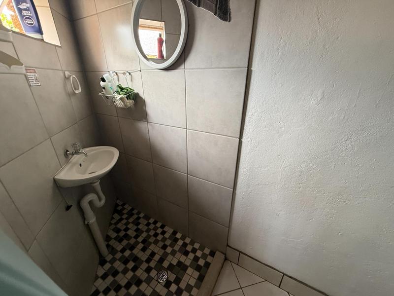 5 Bedroom Property for Sale in The Reeds Gauteng