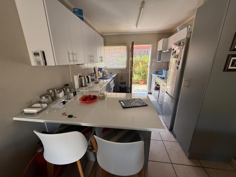 2 Bedroom Property for Sale in The Reeds Gauteng