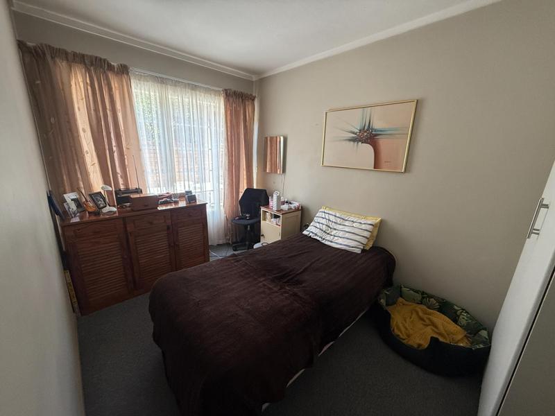 2 Bedroom Property for Sale in The Reeds Gauteng