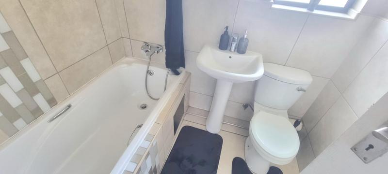 2 Bedroom Property for Sale in Amberfield Gauteng
