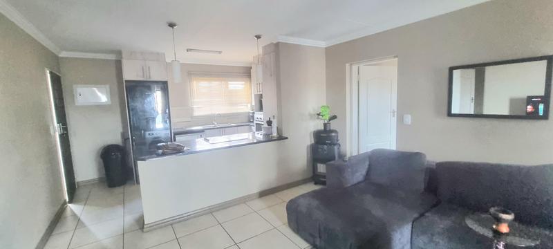 2 Bedroom Property for Sale in Amberfield Gauteng