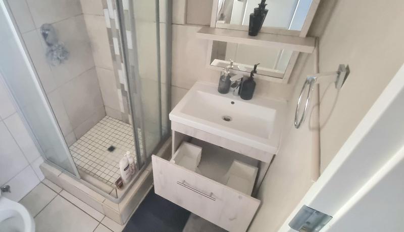 2 Bedroom Property for Sale in Amberfield Gauteng