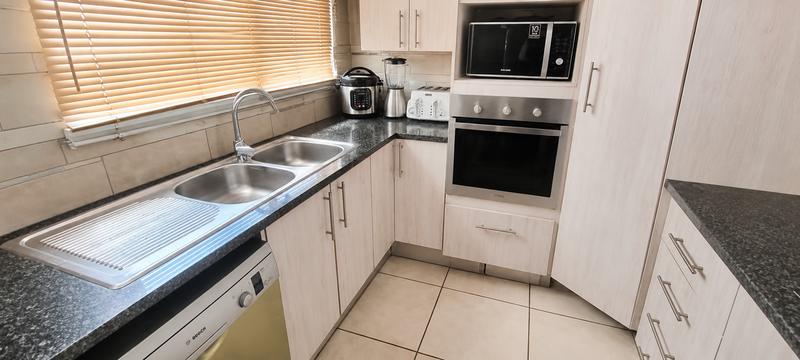 2 Bedroom Property for Sale in Amberfield Gauteng