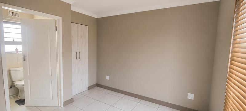 2 Bedroom Property for Sale in Amberfield Gauteng
