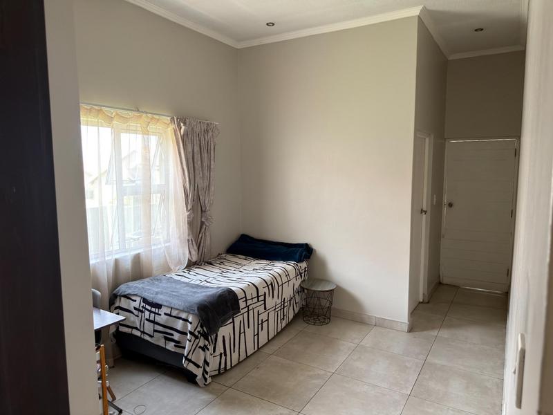 4 Bedroom Property for Sale in Thatchfield Gauteng