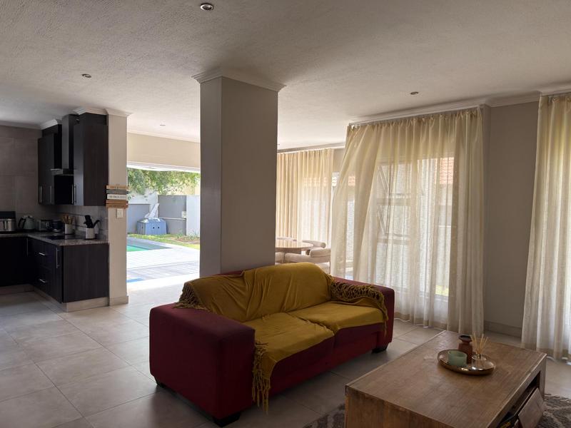 4 Bedroom Property for Sale in Thatchfield Gauteng