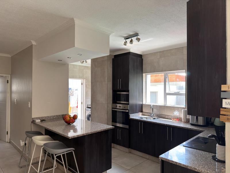 4 Bedroom Property for Sale in Thatchfield Gauteng