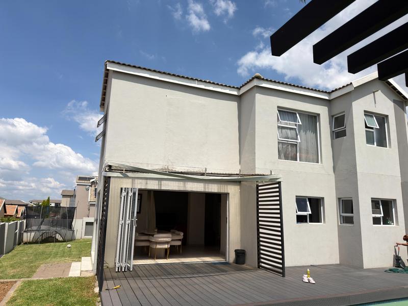 4 Bedroom Property for Sale in Thatchfield Gauteng