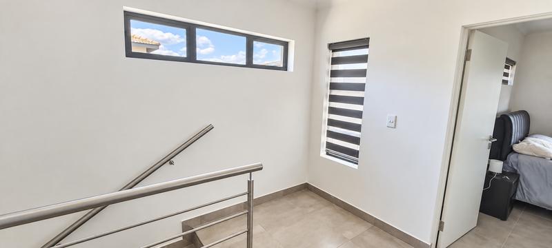 3 Bedroom Property for Sale in Thatchfield Gauteng