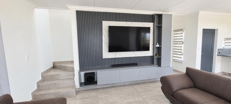 3 Bedroom Property for Sale in Thatchfield Gauteng