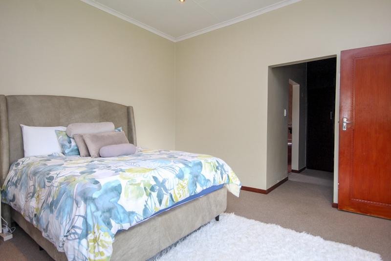 3 Bedroom Property for Sale in Thatchfield Gauteng