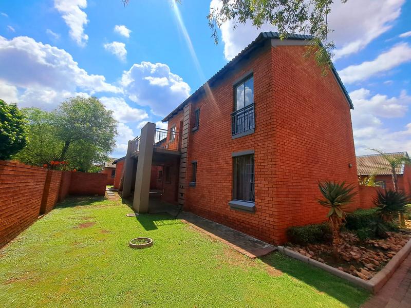 2 Bedroom Property for Sale in Eco Park Gauteng
