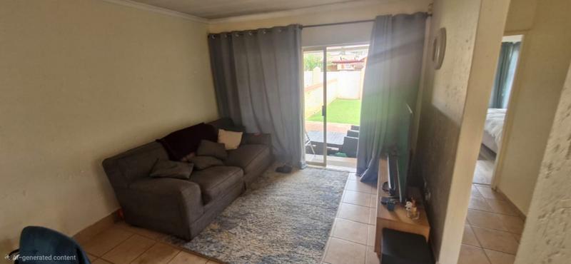 2 Bedroom Property for Sale in Heuwelsig Estate Gauteng