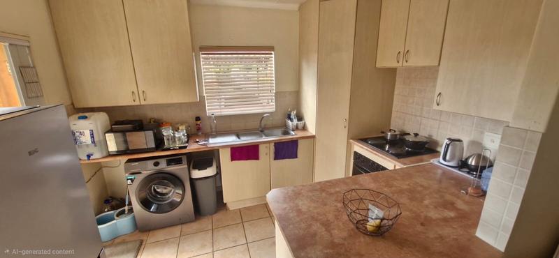 2 Bedroom Property for Sale in Heuwelsig Estate Gauteng