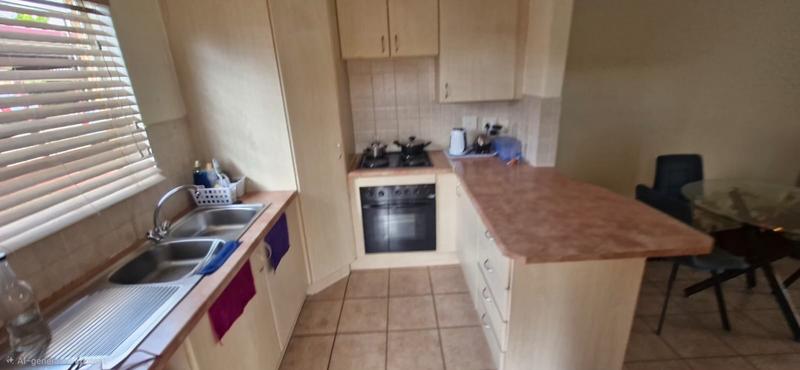 2 Bedroom Property for Sale in Heuwelsig Estate Gauteng