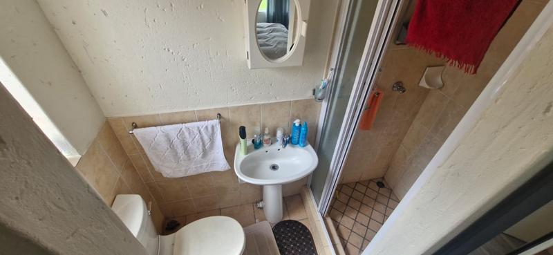 2 Bedroom Property for Sale in Heuwelsig Estate Gauteng