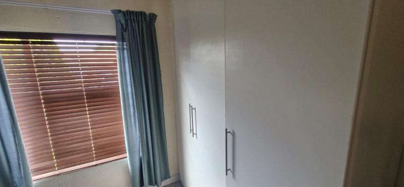 2 Bedroom Property for Sale in Heuwelsig Estate Gauteng