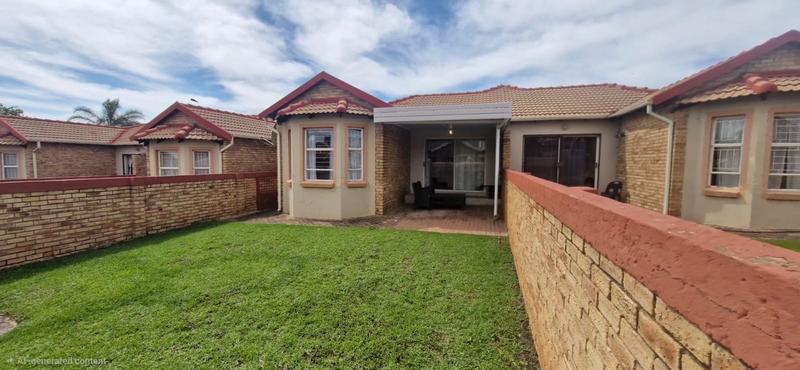 2 Bedroom Property for Sale in Heuwelsig Estate Gauteng