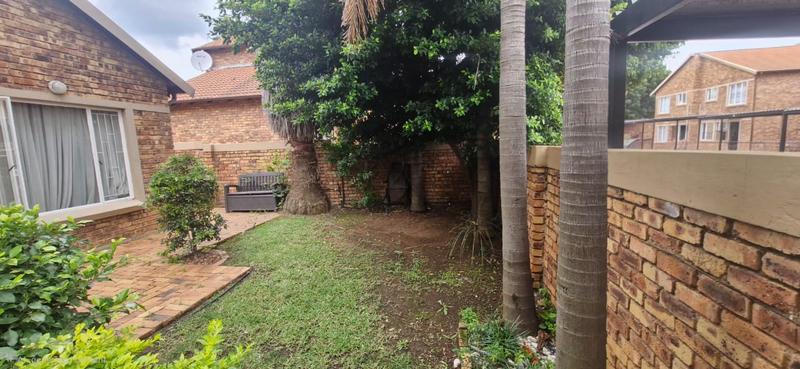 3 Bedroom Property for Sale in Heuwelsig Estate Gauteng