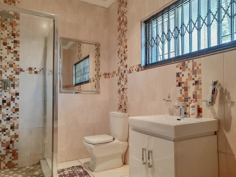 To Let 4 Bedroom Property for Rent in Florida Park Gauteng