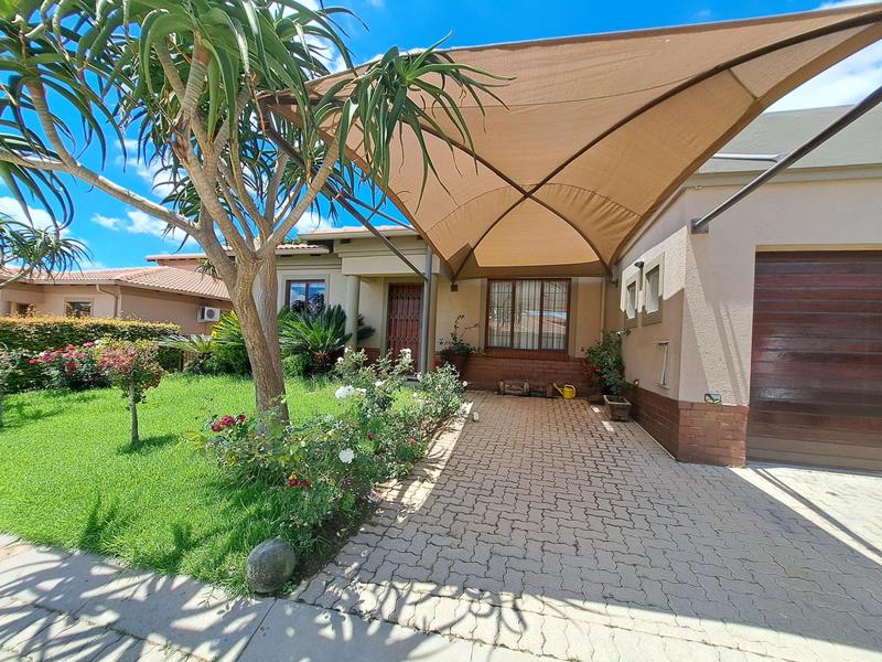 To Let 4 Bedroom Property for Rent in Noordwyk Gauteng