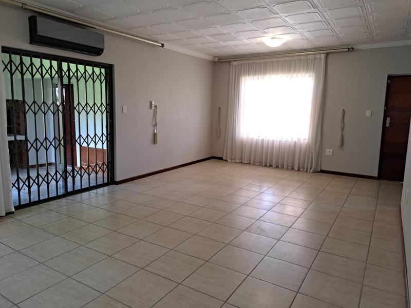 To Let 4 Bedroom Property for Rent in Noordwyk Gauteng