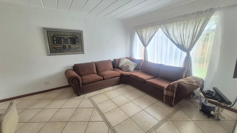 To Let 1 Bedroom Property for Rent in Whiteridge Gauteng