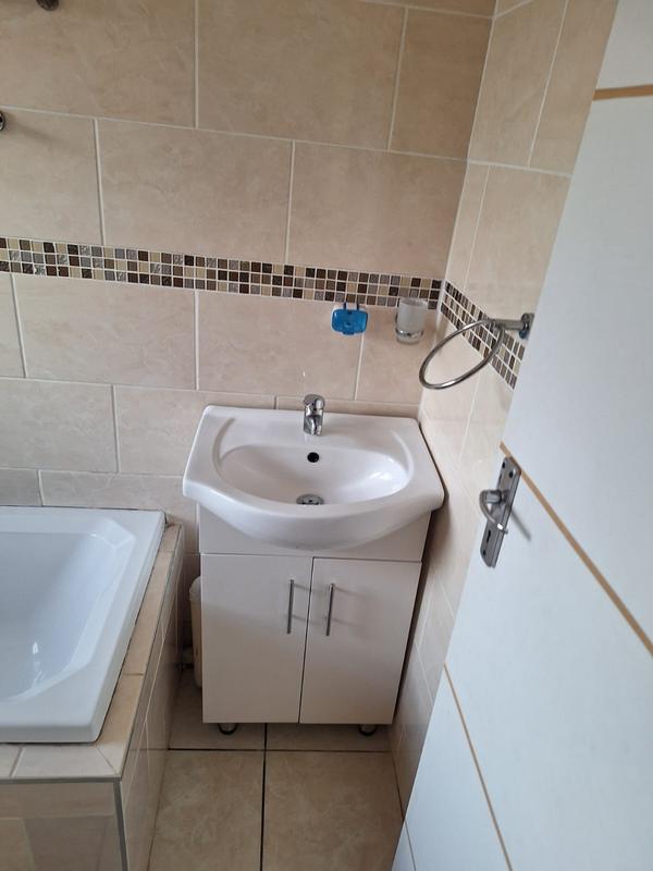 To Let 3 Bedroom Property for Rent in Witpoortjie Gauteng