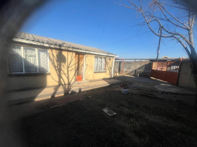 To Let 2 Bedroom Property for Rent in Meadowlands East Gauteng
