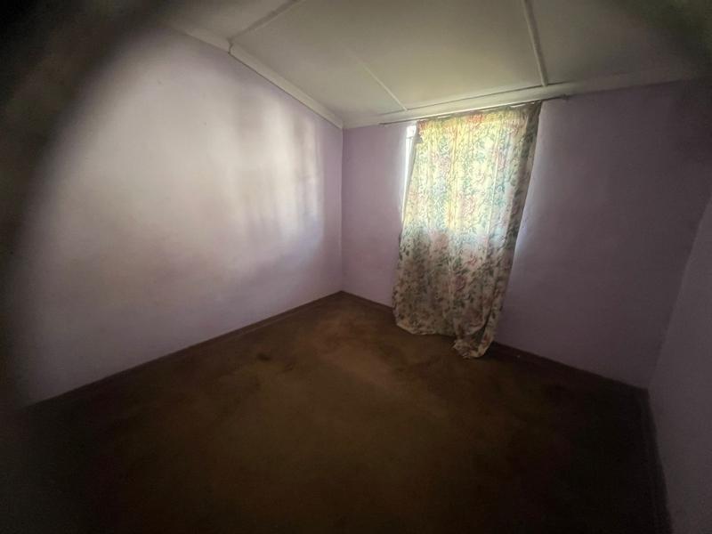 To Let 2 Bedroom Property for Rent in Meadowlands East Gauteng