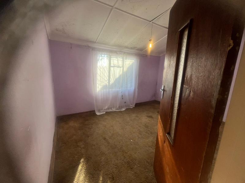 To Let 2 Bedroom Property for Rent in Meadowlands East Gauteng