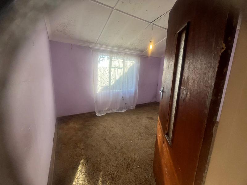To Let 2 Bedroom Property for Rent in Meadowlands East Gauteng