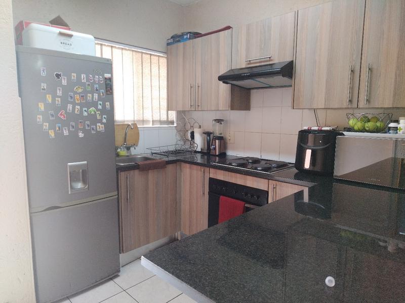 1 Bedroom Property for Sale in Westdene Gauteng