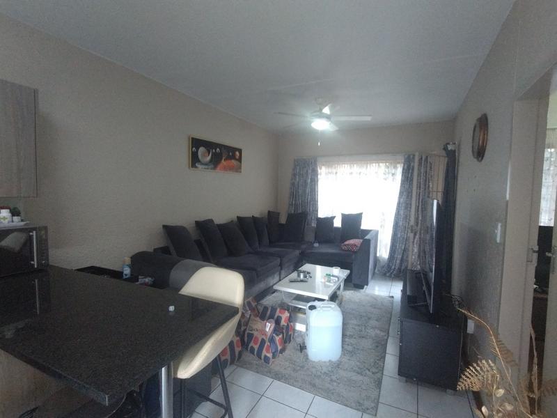 1 Bedroom Property for Sale in Westdene Gauteng