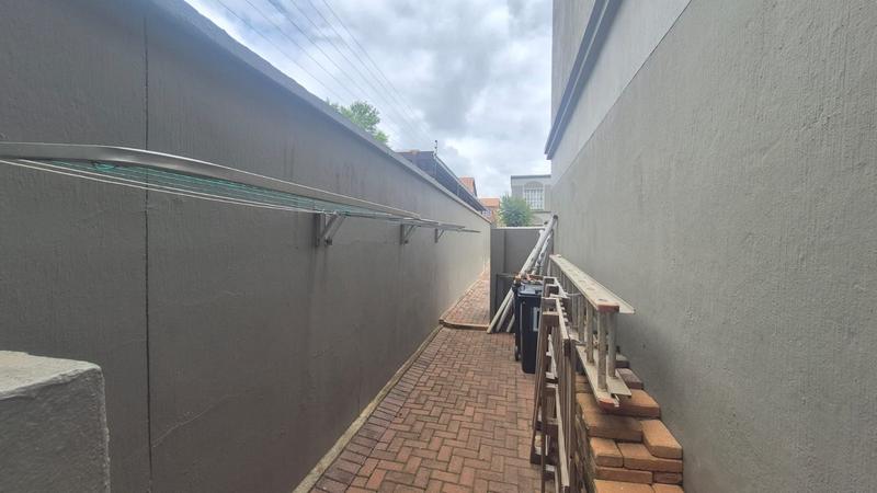 3 Bedroom Property for Sale in Roodekrans Gauteng