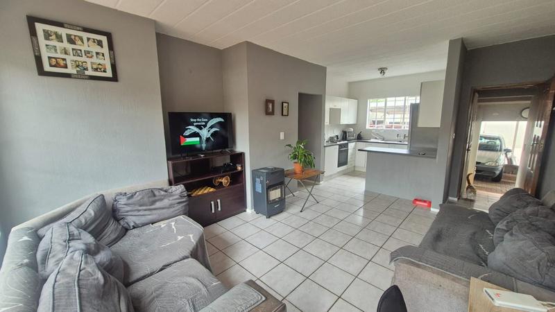 3 Bedroom Property for Sale in Roodekrans Gauteng