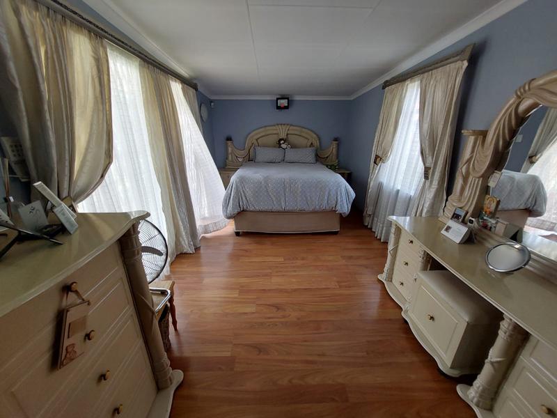 4 Bedroom Property for Sale in Vanderbijlpark SE 1 Gauteng