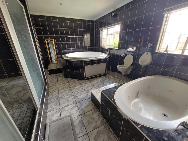 4 Bedroom Property for Sale in Vanderbijlpark SE 1 Gauteng