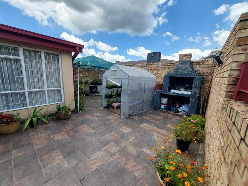 4 Bedroom Property for Sale in Vanderbijlpark SE 1 Gauteng