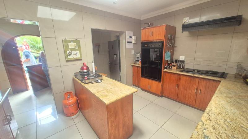4 Bedroom Property for Sale in Rant En Dal Gauteng