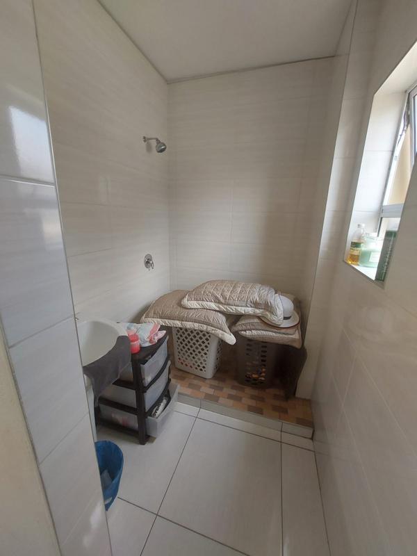 5 Bedroom Property for Sale in Riverspray Lifestyle Estate Gauteng