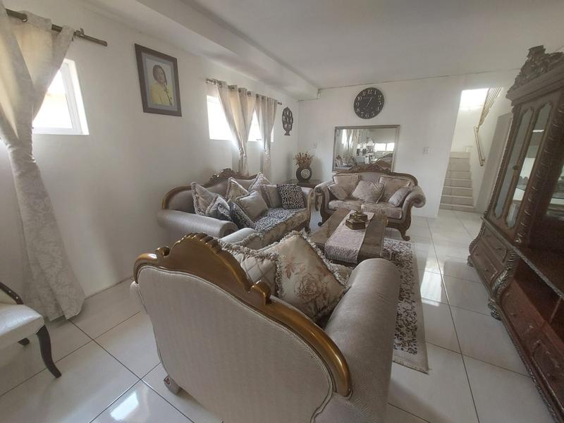 5 Bedroom Property for Sale in Riverspray Lifestyle Estate Gauteng