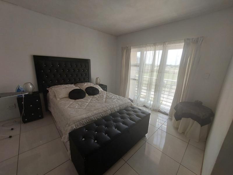 5 Bedroom Property for Sale in Riverspray Lifestyle Estate Gauteng